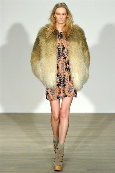 London FW women a/i 2011-2012: Matthew Williamson