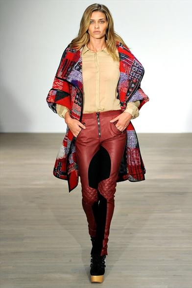 London FW women a/i 2011-2012: Matthew Williamson