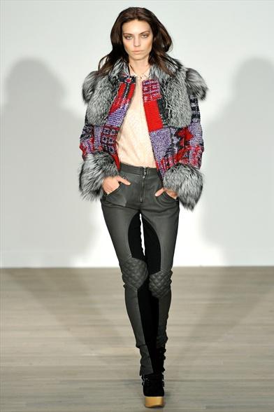 London FW women a/i 2011-2012: Matthew Williamson