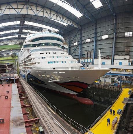 meyer werft al lavoro!