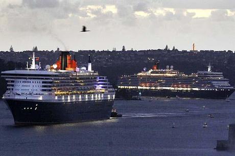 L'incontro a Sydney tra Queen Mary 2 & Queen Elizabeth