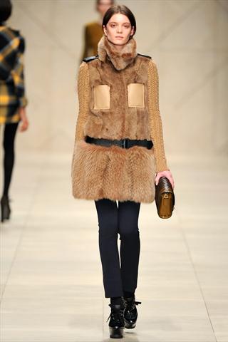 London FW woman f/w 2011-2012: Burberry Prorsum