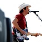 Bagno di folla Per Brad Paisley alla Daytona 500