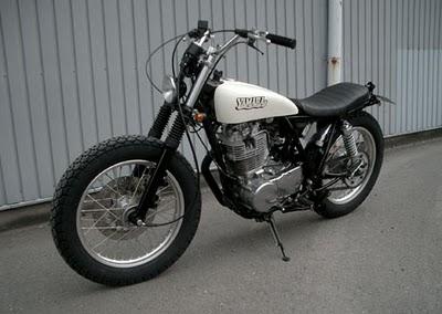 Yamaha SR 400