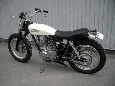 Yamaha SR 400