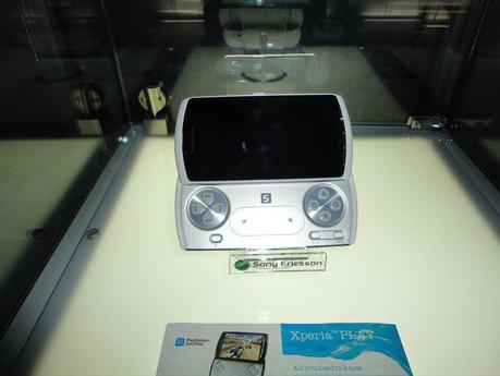 182060 200922023254132 120870567925945 767567 7425263 n YourLifeUpdated prova il nuovo Xperia Play [Foto e Video]