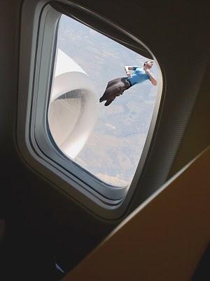Photoshop: L'uomo volante, variazioni sul tema