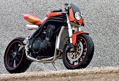 Past Customs Angel Lussiana’s Triumph Speed Triple