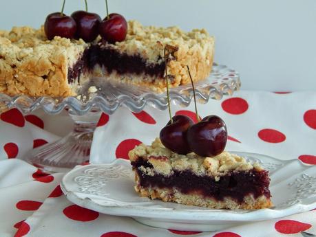 Balsamic cherry pie with black pepper crust