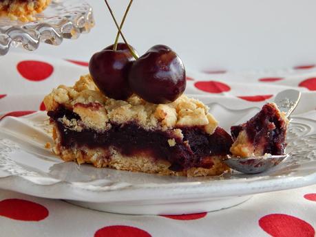 Balsamic cherry pie with black pepper crust