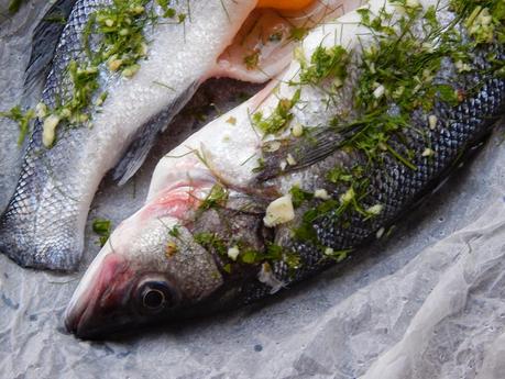 Branzino al finocchetto e pomodorini