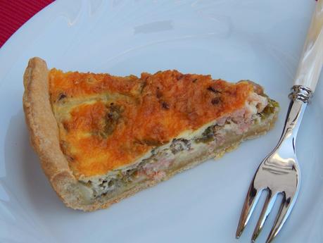 Crostata salata salmone e scarola