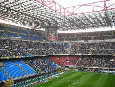 Il Milan saluta lo stadio Meazza