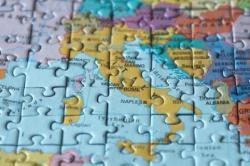 VERSO UNA GEOPOLITICA ITALIANA: IL PENSIERO EUROMEDITERRANEO E LA LEZIONE EURASIATICA VERSO UNA GEOPOLITICA ITALIANA: IL PENSIERO EUROMEDITERRANEO E LA LEZIONE EURASIATICA