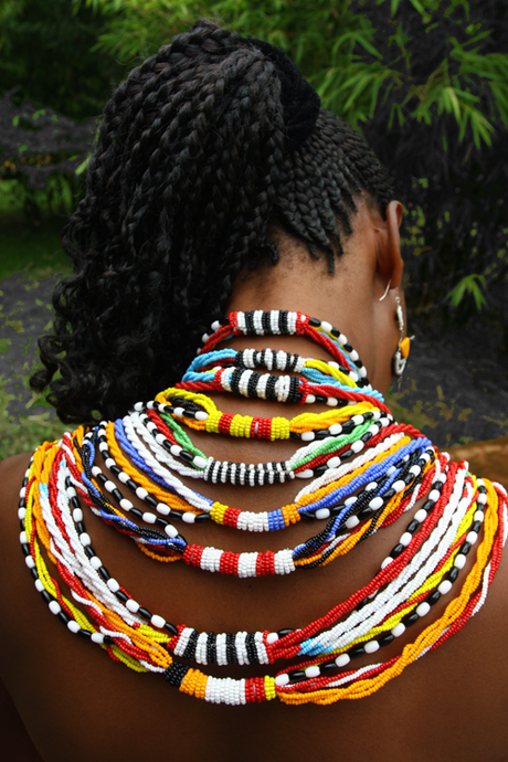 Maasai Women Art: Il Fascino di uno Stile Etico.