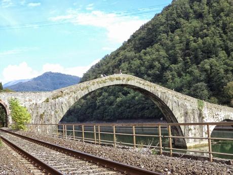 CIELO E TERRA : le campane di cristallo, la voce e il violino