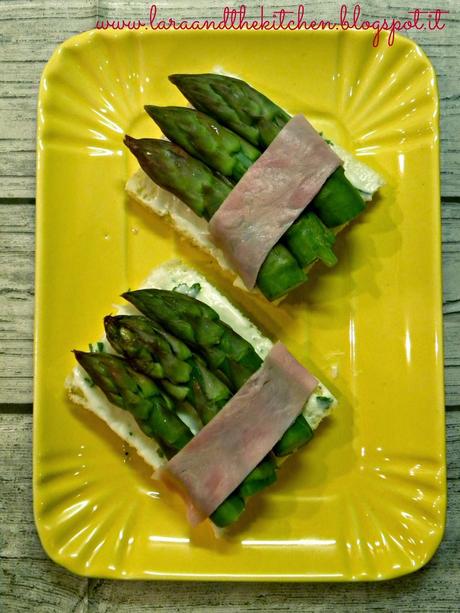 tartine asparagi