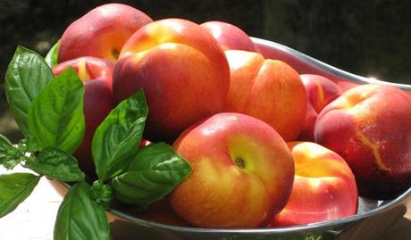 proprietà antitumorali proprietà antiossidanti nettarine frutta e verdura effetti benefici 