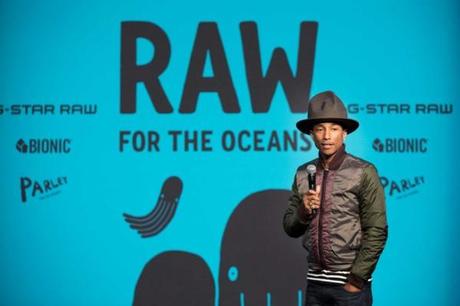 Pharrell-Williams-G-Star-Raw-1050x700