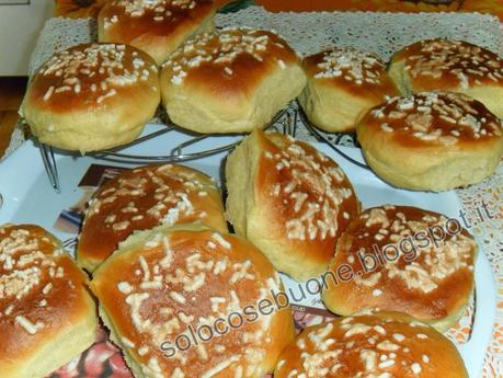 Brioche veneziane con marmellata