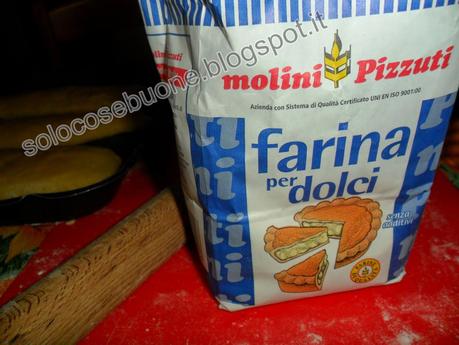 Biscotti  di frolla all'olio  con marmellata