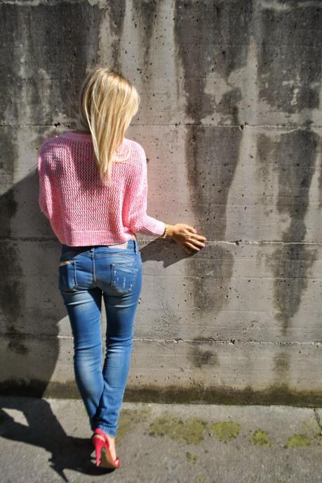 outfit jeans e crop top a manica lunga outfit crop top outfit maglia con trecce maglia rosa con trecce outfit settembre 2014 outfit jeans skinny sandali fornarina fucsia outfit settembre outfit autunnali outfit estivi outfit mariafelicia magno fashion blogger di colorblock by felym bracciale con fibbia bracciale majique gioielli majique bracciale verde acido abbinamento fucsia e verde acido outfit jeans e tacchi abbinamento jeans e tacchi come abbinare il rosa abbinamenti rosa come abbinare il verde acido abbinamenti verde acido fashion blogger bionde smalto fucsia fashion blogger milano how to wear crop top mariafelicia magno fashion blogger 