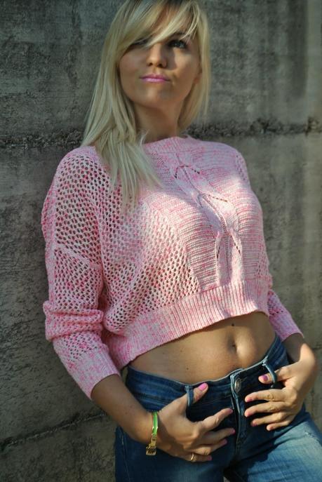 outfit jeans e crop top a manica lunga outfit crop top outfit maglia con trecce maglia rosa con trecce outfit settembre 2014 outfit jeans skinny sandali fornarina fucsia outfit settembre outfit autunnali outfit estivi outfit mariafelicia magno fashion blogger di colorblock by felym bracciale con fibbia bracciale majique gioielli majique bracciale verde acido abbinamento fucsia e verde acido outfit jeans e tacchi abbinamento jeans e tacchi come abbinare il rosa abbinamenti rosa come abbinare il verde acido abbinamenti verde acido fashion blogger bionde smalto fucsia fashion blogger milano how to wear crop top mariafelicia magno fashion blogger 