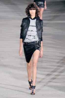 paris fashion week 2014 vaccarello mamme a spillo 1