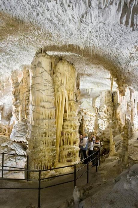 Grotte di Postumia