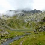 Lo scolo, torrente, di un lago alpino