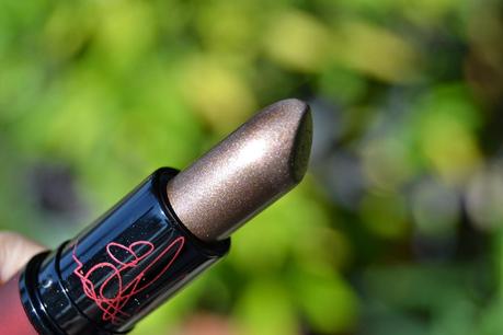 Viva Glam Rihanna 2 Swatches e Review