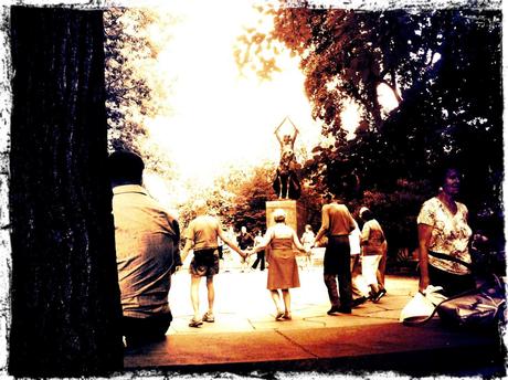 Central Park sirtaki dancers