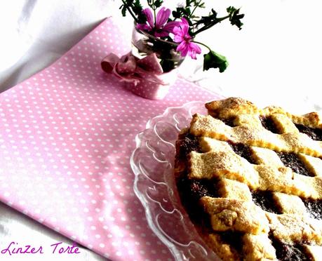 La Linzer Torte e la ciccia scorre come il bel Danubio blu