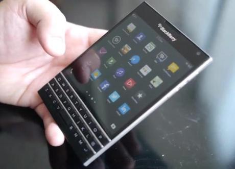 BlackBerry-Passport-early-video-look