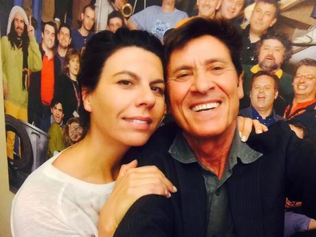 Gianni Morandi e Geppi Cucciari insieme per una puntata di Zelig