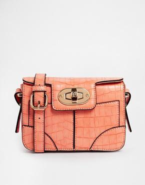 Fall winter trends 2014-15: le mini bags river-island-mini-croc-coral