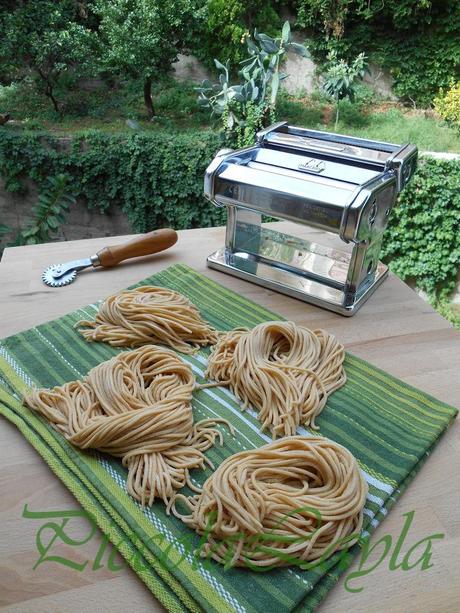 Pasta tumminia con pesto rosso al finocchietto (12)b