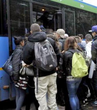 PAVIA. La mozione d'impegno firmata da Forza Italia e Lega Nord per la soluzione ai disagi dati dalla chiusura delle scuole di sabato.