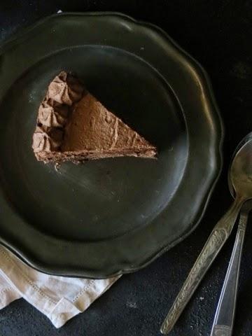 Torta Tiramisù con crema di nocciole e biscotti al cacao