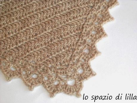 Bordo crochet con schema e fiore spillone abbinato / Crochet edge chart and matching flower pin