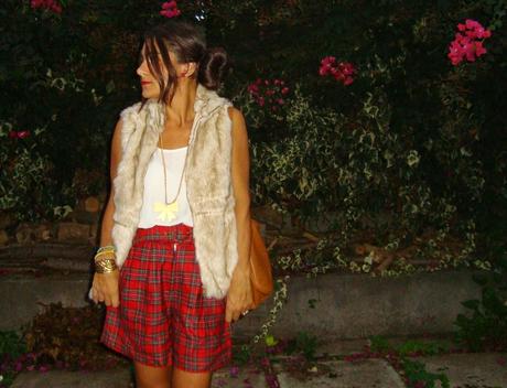 blogger outfit tartan