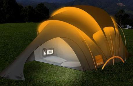 Tenda a pannelli solari per il camping