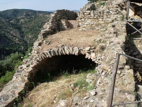 IL CASTELLO DI ORGUGLIOSO - SILIUS