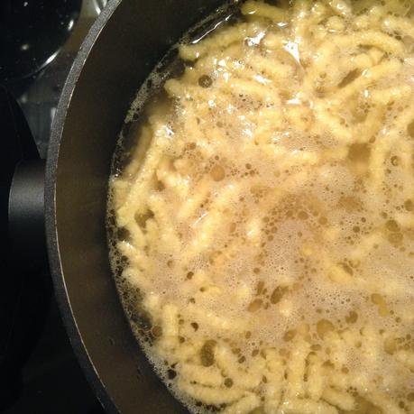 Ms. Bunbury in Cucina: PASSATELLI IN BRODO alla maniera dell'Artusi