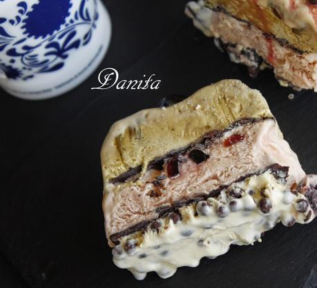 Semifreddo croccante gelato ai tre gusti: vaniglia, amarene, pistacchio... e l'autunno