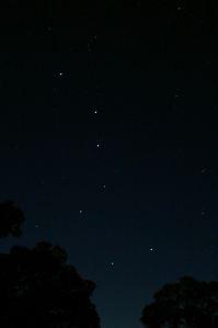 640px-Big_dipper_from_the_kalalau_lookout_at_the_kokee_state_park_in_hawaii