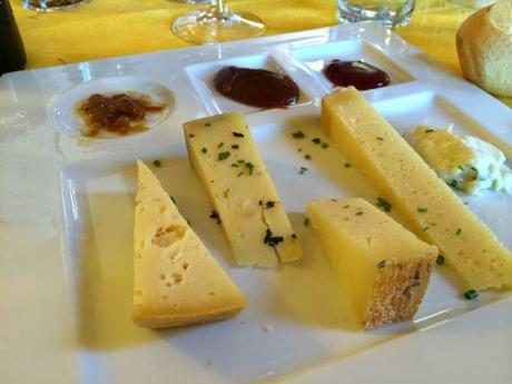 Formaggi, Vezzena - Folgaria, Trentino, Italia