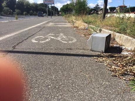 Video. Sindaco ciclista un fico secco! Roma sta subendo anzi un declino ciclabile. Ecco le condizioni delle pista nella periferia est e sulla Colombo