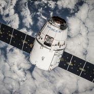 Il vettore commerciale Dragon della SpaceX in orbita