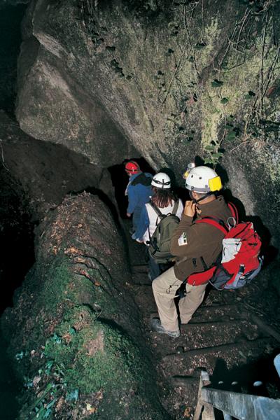 Ingresso alle Grotte di Onferno